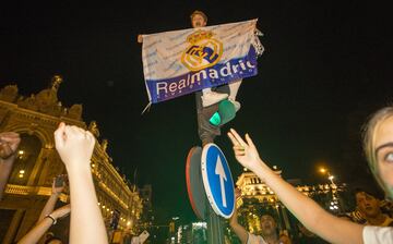 Los seguidores se reunieron en la Plaza de Cibeles para celebrar la decimocuarta Champions League del Real Madrid.