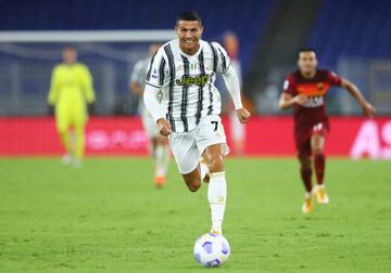 El delantero portugu¨¦s ser¨¢ considerado como uno de los mejores rematadores de la historia del f¨²tbol y su duelo con Leo Messi por ser el n¨²mero 1.
