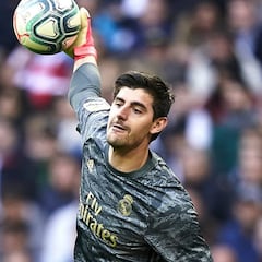 Courtois deja su tradicional '13'... por ser el '1' del Real Madrid