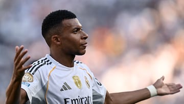 EAST RUTHERFORD, NEW JERSEY - JULY 05: Kylian Mbappe' of Real Madrid celebrates his goal during the FIFA Club World Cup 2025 quarter-final match between Real Madrid CF and Borussia Dortmund at MetLife Stadium on July 05, 2025 in East Rutherford, New Jersey. (Photo by Image Photo Agency/Getty Images)