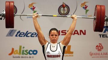 Tras dopaje de sus rivales, la pesista mexicana apareció como tercer lugar en su prueba de la justa veraniega de hace cinco años.