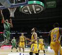 Unicaja regala el partido al Khimki en un cuarto final infame