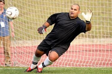 El portero paraguayo, Jos&eacute; Luis Chilavert, trece a&ntilde;os despu&eacute;s de su retirada.