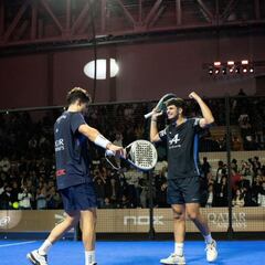 Coello y Tapia celebran con ardor la revancha ante Chigotto y Galán