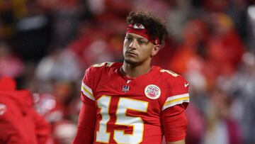 KANSAS CITY, MISSOURI - NOVEMBER 04: Patrick Mahomes #15 of the Kansas City Chiefs looks on before the game against the Tampa Bay Buccaneers at GEHA Field at Arrowhead Stadium on November 04, 2024 in Kansas City, Missouri. Jamie Squire/Getty Images/AFP (Photo by JAMIE SQUIRE / GETTY IMAGES NORTH AMERICA / Getty Images via AFP)
