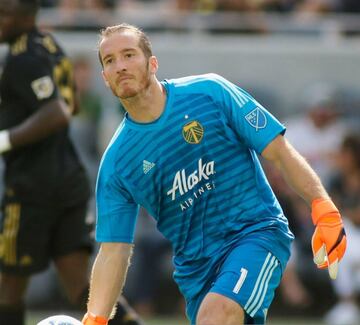 El 30 de julio terminó la temporada para el portero de Portland Timbers, quien se sometió a una operación en el hombro que lo mantendrá alejado de las canchas hasta 2020.