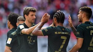 Soccer Football - Bundesliga - Bayern Munich v VfL Bochum - Allianz Arena, Munich, Germany - September 18, 2021 Bayern Munich&#039;s Serge Gnabry celebrates scoring their third goal with teammates REUTERS/Andreas Gebert DFL regulations prohibit any use of