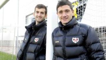 Leo y Piti posan para AS. Entre ambos han marcado esta temporada veinte tantos.