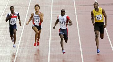 Primer gran torneo de Bolt. Fue a los Juegos de Atenas en 2004, pero una lesión en la pierna le impidió avanzar y fue eliminado en la primera ronda de los 200 metros. Era la prueba para la que se preparaba un Bolt muy lastrados por las lesiones en sus inicios. En Helsinki se clasificó para la final de 200, pero una lesión sufrida en la carrera le dejó último.