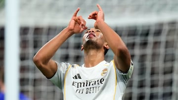 Real Madrid's Jude Bellingham celebrates his side's sixth goal during the Champions League opening phase soccer match between Real Madrid and Monaco in Madrid on Tuesday, Jan. 20, 2026. (AP Photo/Jose Breton)