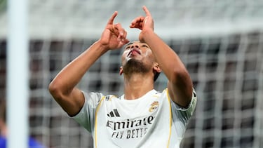 Real Madrid's Jude Bellingham celebrates his side's sixth goal during the Champions League opening phase soccer match between Real Madrid and Monaco in Madrid on Tuesday, Jan. 20, 2026. (AP Photo/Jose Breton)