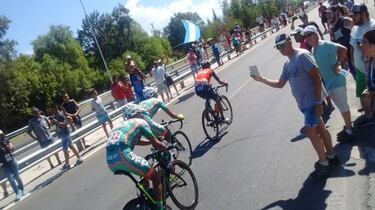 Mollema se corona tras aguantar a Nibali y Richeze repite