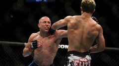 Georges St-Pierre lanza un golpe durante uno de sus &uacute;ltimos combates en 2013.