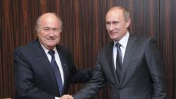 Blatter y Putin tras elegir a Rusia para el Mundial 2018.