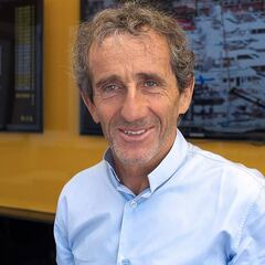 Prost: "Sainz es top, hay muchas escuderías interesadas en él"