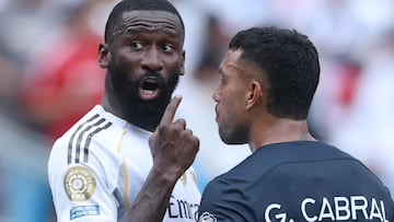 CHARLOTTE, NORTH CAROLINA - JUNE 22: Antonio Rudiger #22 of Real Madrid and Gustavo Cabral #22 CF Pachuca during the FIFA Club World Cup 2025 group H match between Real Madrid CF and CF Pachuca at Bank of America Stadium on June 22, 2025 in Charlotte, North Carolina. Richard Pelham/Getty Images/AFP (Photo by Richard Pelham / GETTY IMAGES NORTH AMERICA / Getty Images via AFP)