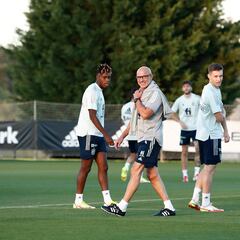 De la Fuente se reencuentra con muchos pupilos suyos en la Selección Absoluta