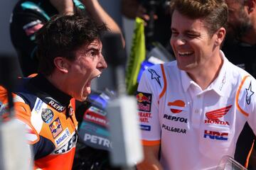 El piloto español aguntó toda la carrera detrás de Quartararo y le superó en la última vuelta. Con esta victoria Márquez se pone a 93 puntos de distancia con el segundo clasificado de la general. 
