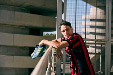 Adidas presenta el modelo X17 de la colección Ocean Storm