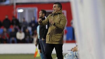 El Castell¨®n destituye a Guti y ficha a ?scar Cano