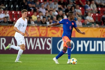 La Selección Colombia gana en Lodz con Mier y Cuesta como figuras.