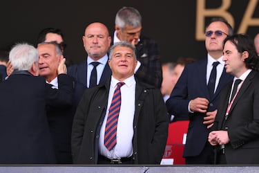 Joan Laporta, en el palco del Estadio Lluis Companys antes del partido entre el FC Barcelona y el Rayo Vallecano.