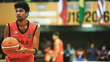 La universidad de Iverson tienta al chileno Maxwell Lorca