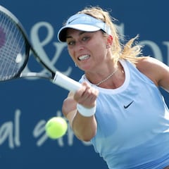 Badosa se agranda para ganar a Sabalenka, tercera del mundo