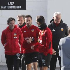 Marcelino, en alerta ante la plaga de bajas para la final de Eibar