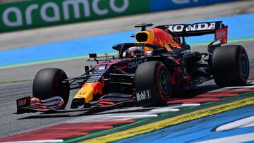 Verstappen durante los Libres 3 del GP de Austria 2021.