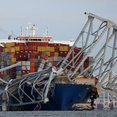 Why did the Baltimore bridge collapse? Ship hit “critical point of support”