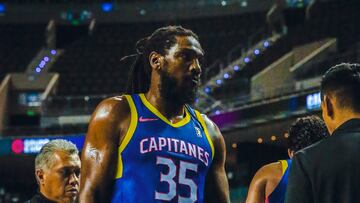 Kenneth Faried en un partido de la G League de los Capitanes de la Ciudad de México.