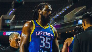 Kenneth Faried en un partido de la G League de los Capitanes de la Ciudad de México.