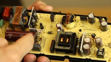 ¿Por qué se acumulan cucarachas en PS4?