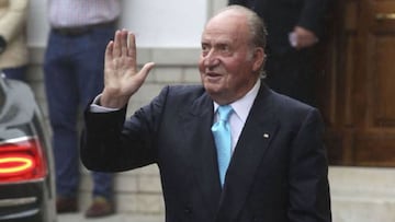 Juan Carlos I estaba siendo investigado por haber cobrado comisiones ilegales como intermediador en la construcci&oacute;n de un tren de alta velocidad.