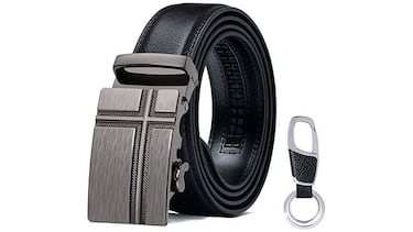 Este cinturón de cuero auténtico para hombre es elegante y fácil de ajustar