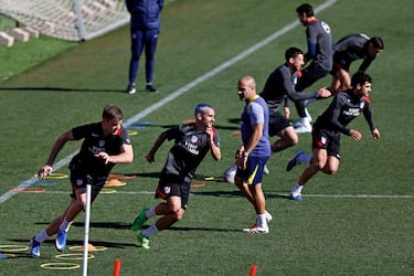 Alexander Sørloth y Antoine Griezmann durante el entrenamiento. 