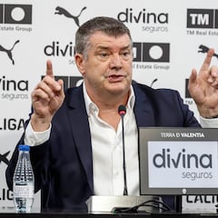 Ron Gourlay ‘rasca’ en Singapur