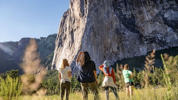Mujeres afganas frente a Yosemite.