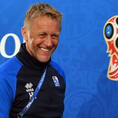 Hallgrimsson: "Llegar a octavos sería un éxito histórico"