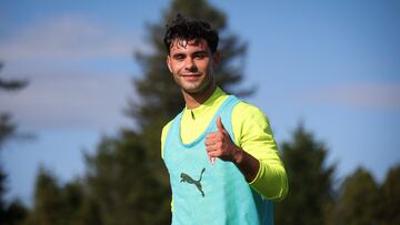 31-12-24. DIEGO SÁNCHEZ, JUGADOR DEL SPORTING, EN UN ENRENAMIENTO EN MAREO.