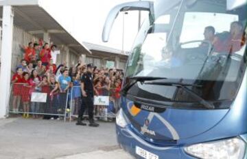 El entrenamiento de la selección española provocó un lleno absoluto en el estadio Carlos Belmonte