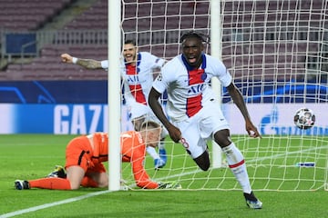 1-3. Moise Kean celebró el tercer gol.