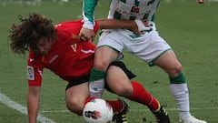 Charles y Borja dejan el playoff a un solo punto