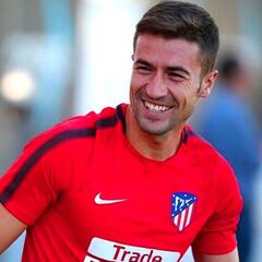 Las nuevas espinilleras atlético-familiares de Gabi