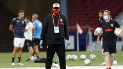 Burgos entrenando al Atl&eacute;tico