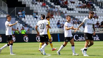 Ramis va perfilando la primera alineación para el debut liguero