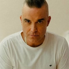 Robbie Williams se acostó con su camello la misma noche que conoció a su mujer
