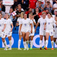 Inglaterra mete miedo antes de cuartos