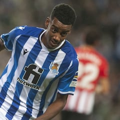 Isak: “Me hace mucha ilusión cuando Anoeta corea mi nombre”